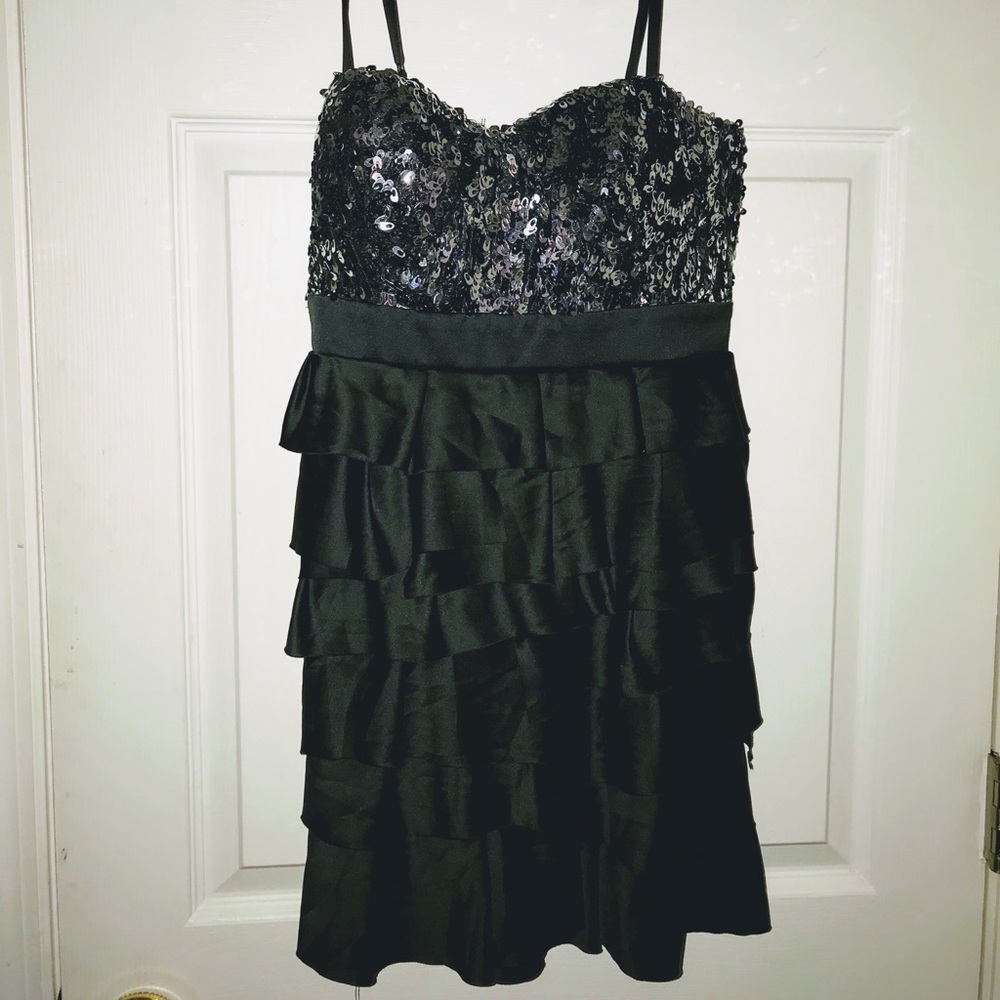 ❤️XX1💙SEQUIN EMBELLISHED❤️COCKTAIL DRESS💙LG.❤️